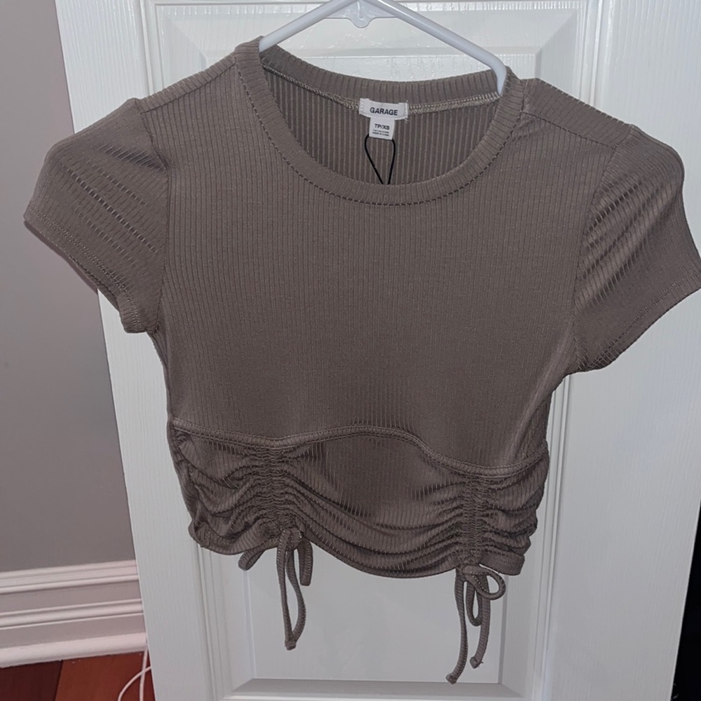 Garage shortsleeve crop top, new with tags!